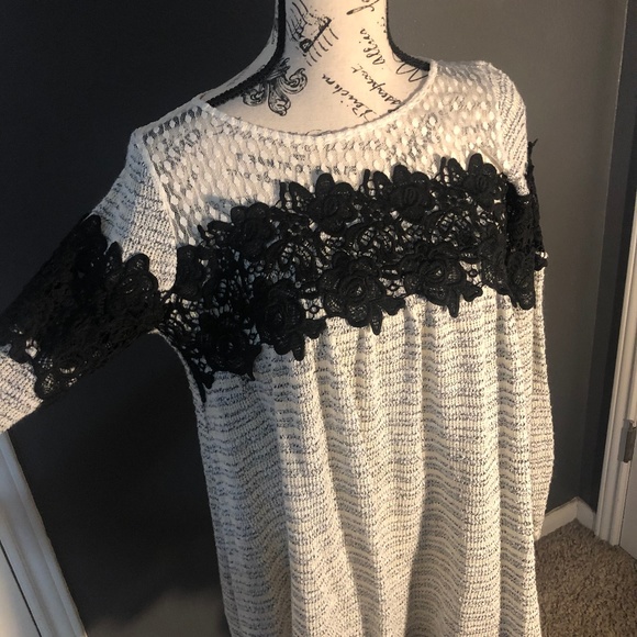 Gray Lace Sweater - Picture 2 of 3